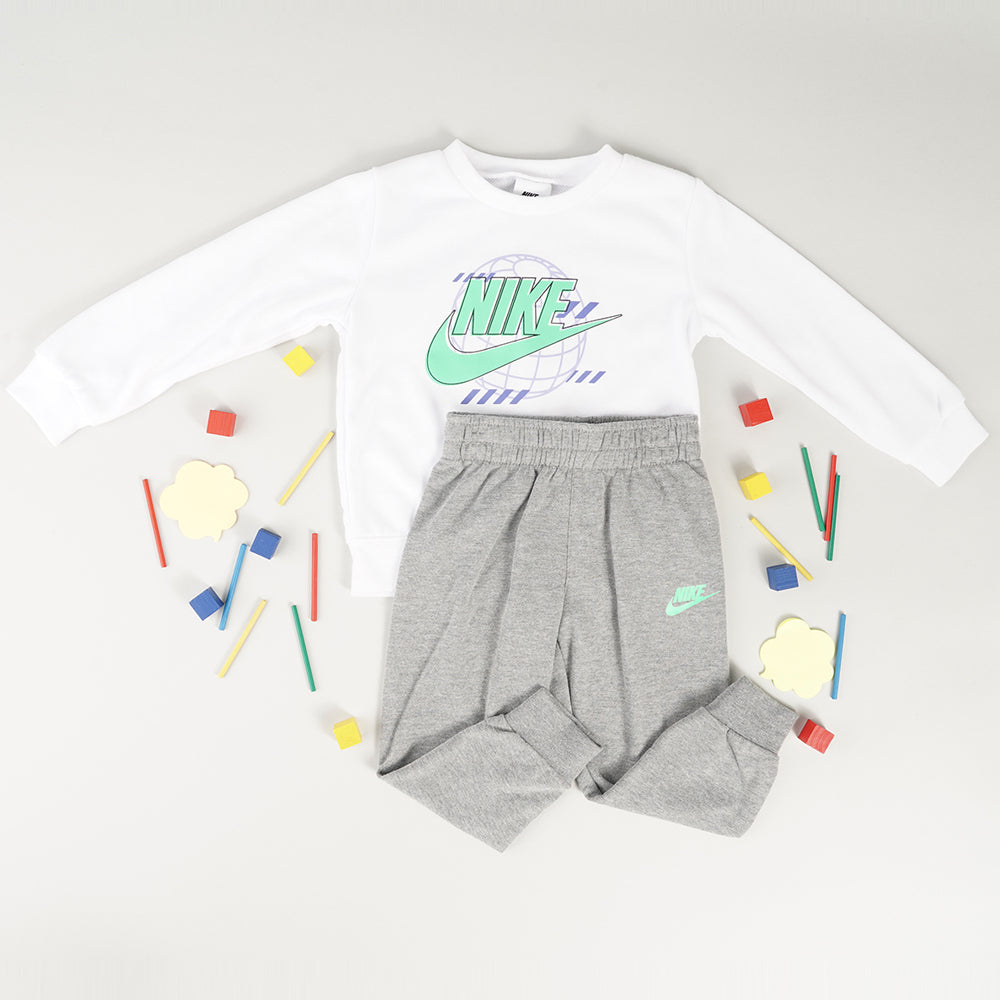 
                  
                    NIKE DIGITAL ESCAPE
                  
                