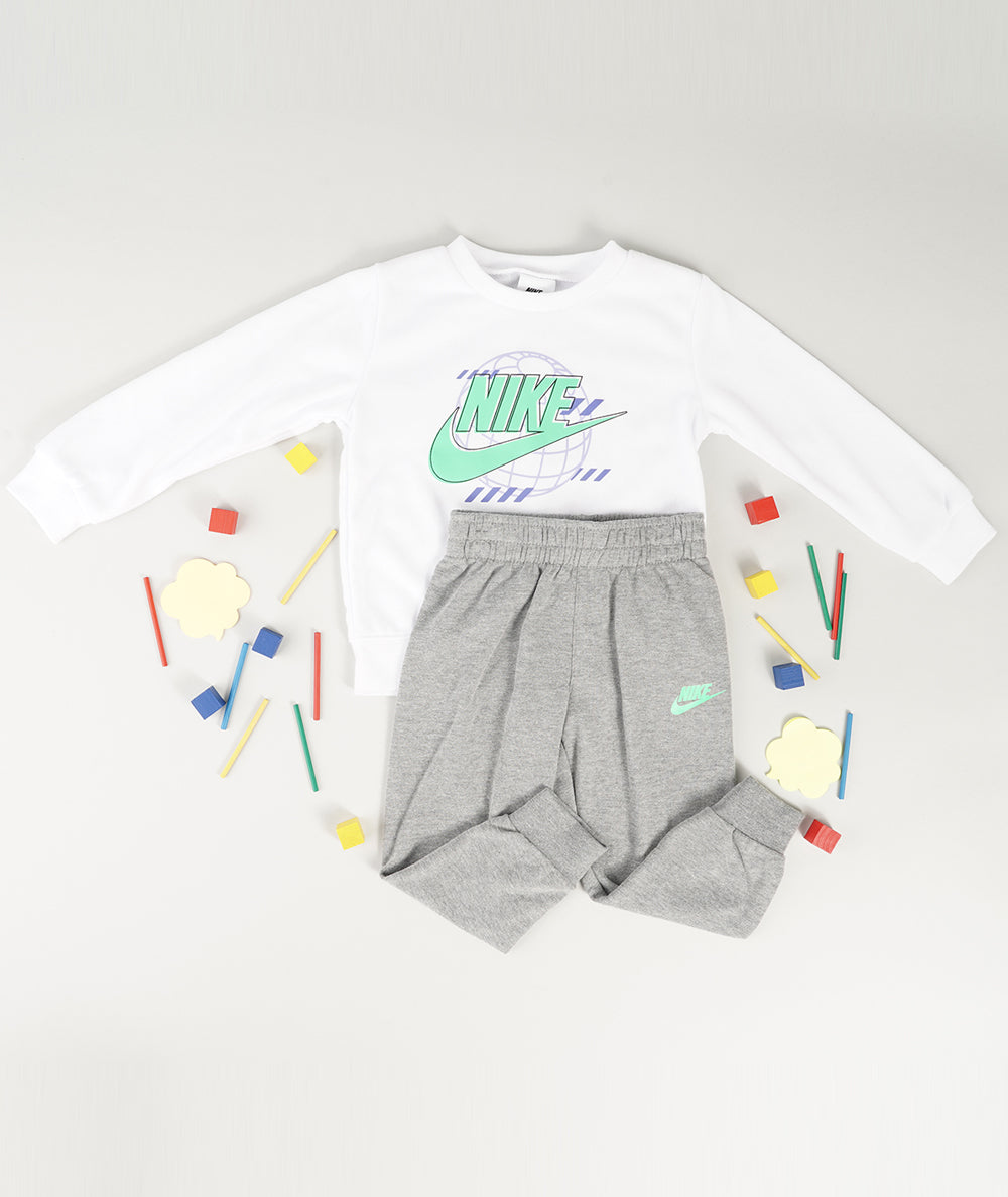 
                  
                    NIKE DIGITAL ESCAPE
                  
                