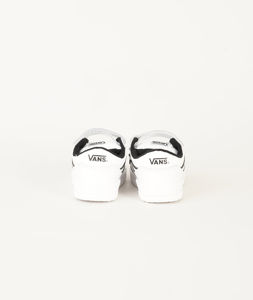 
                  
                    VANS HYLANE
                  
                