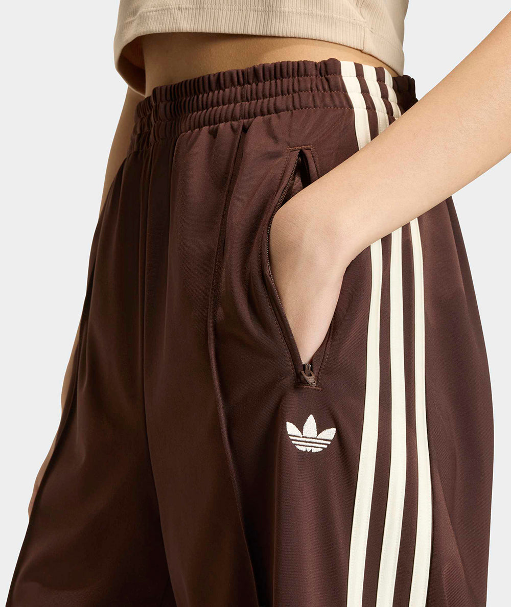 
                  
                    ADIDAS FB LOOSE
                  
                