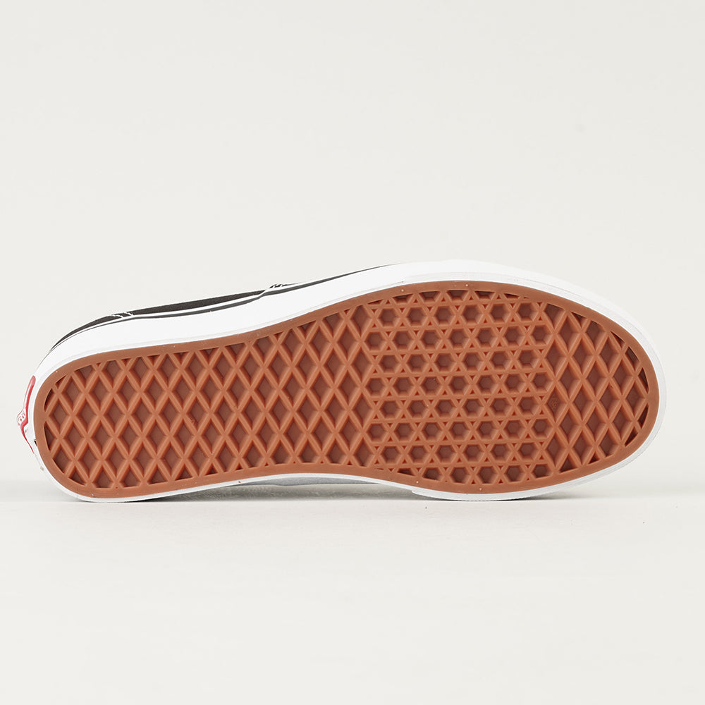 
                  
                    VANS AUTHENTIC
                  
                