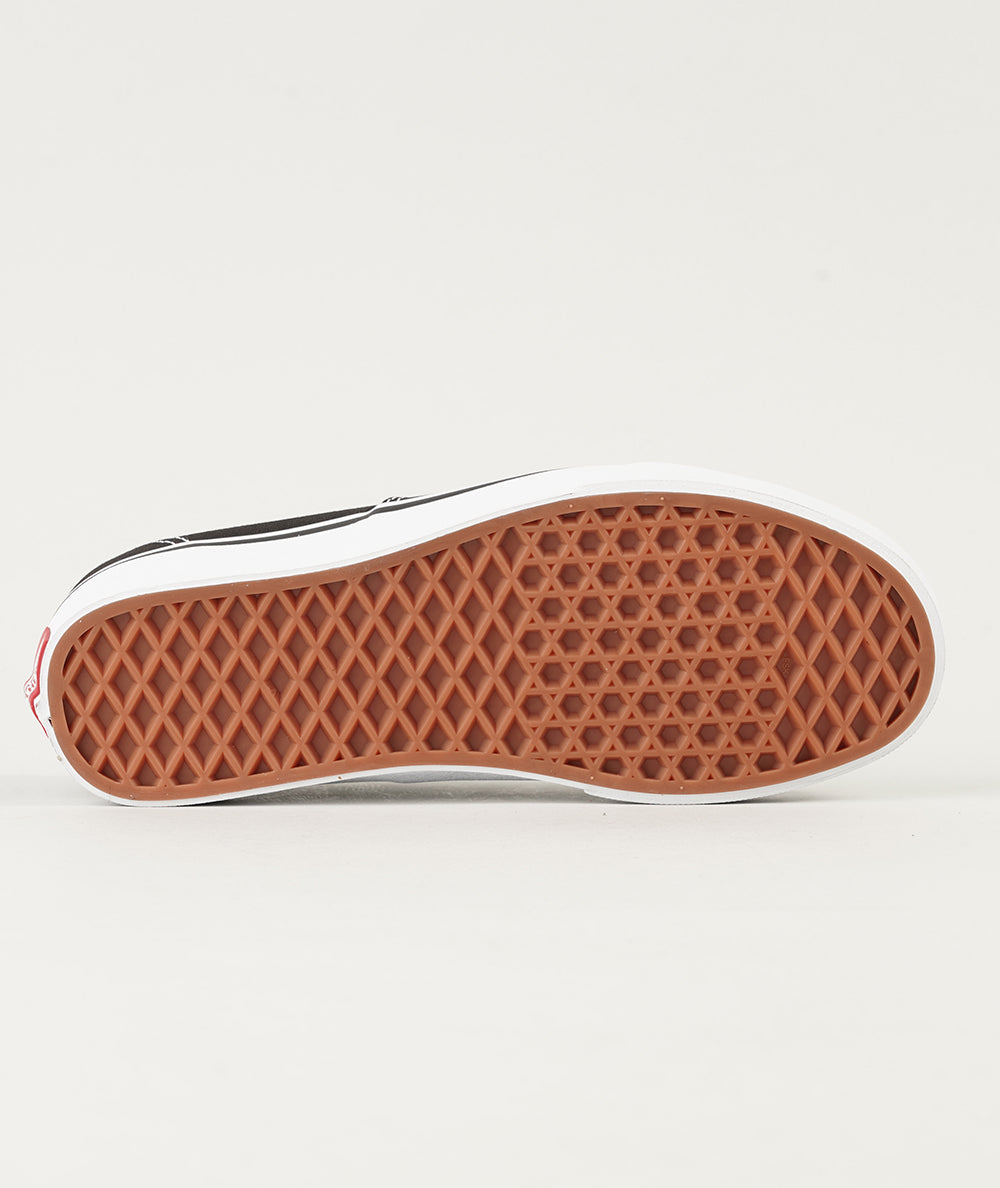 
                  
                    VANS AUTHENTIC
                  
                