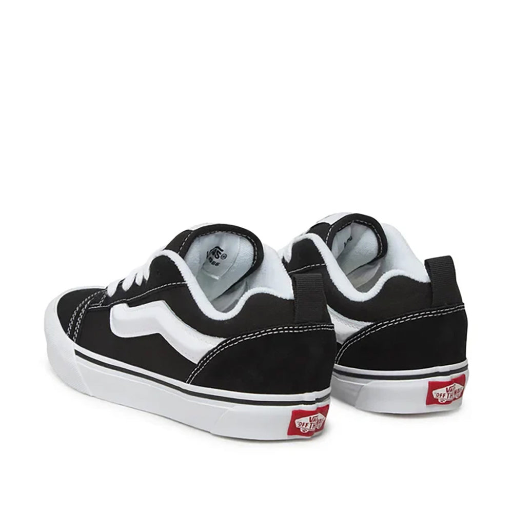 
                  
                    VANS KNU SKOOL
                  
                