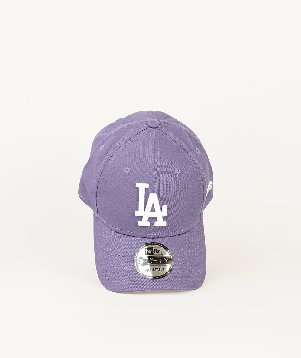 
                  
                    NEW ERA ACCESSORI
                  
                