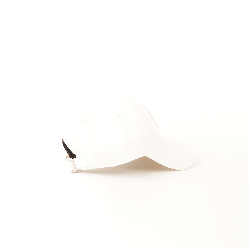 
                  
                    NEW ERA WMNS METALLIC
                  
                
