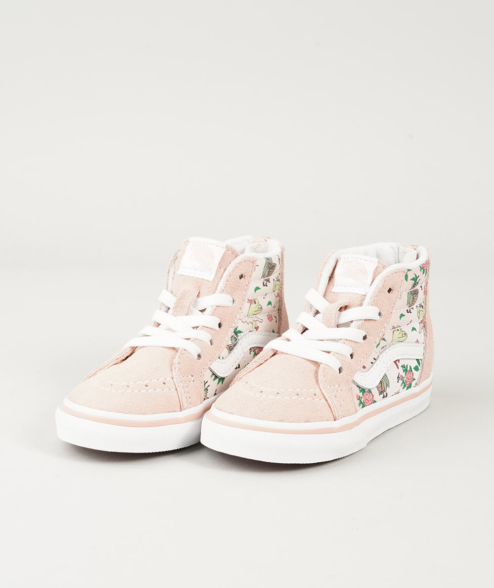 
                  
                    VANS SK8-HI ZIP
                  
                