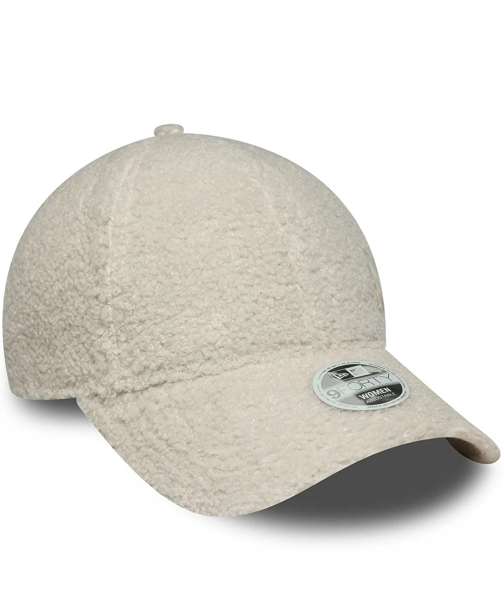 
                  
                    NEW ERA BERRETTO TEDDY
                  
                
