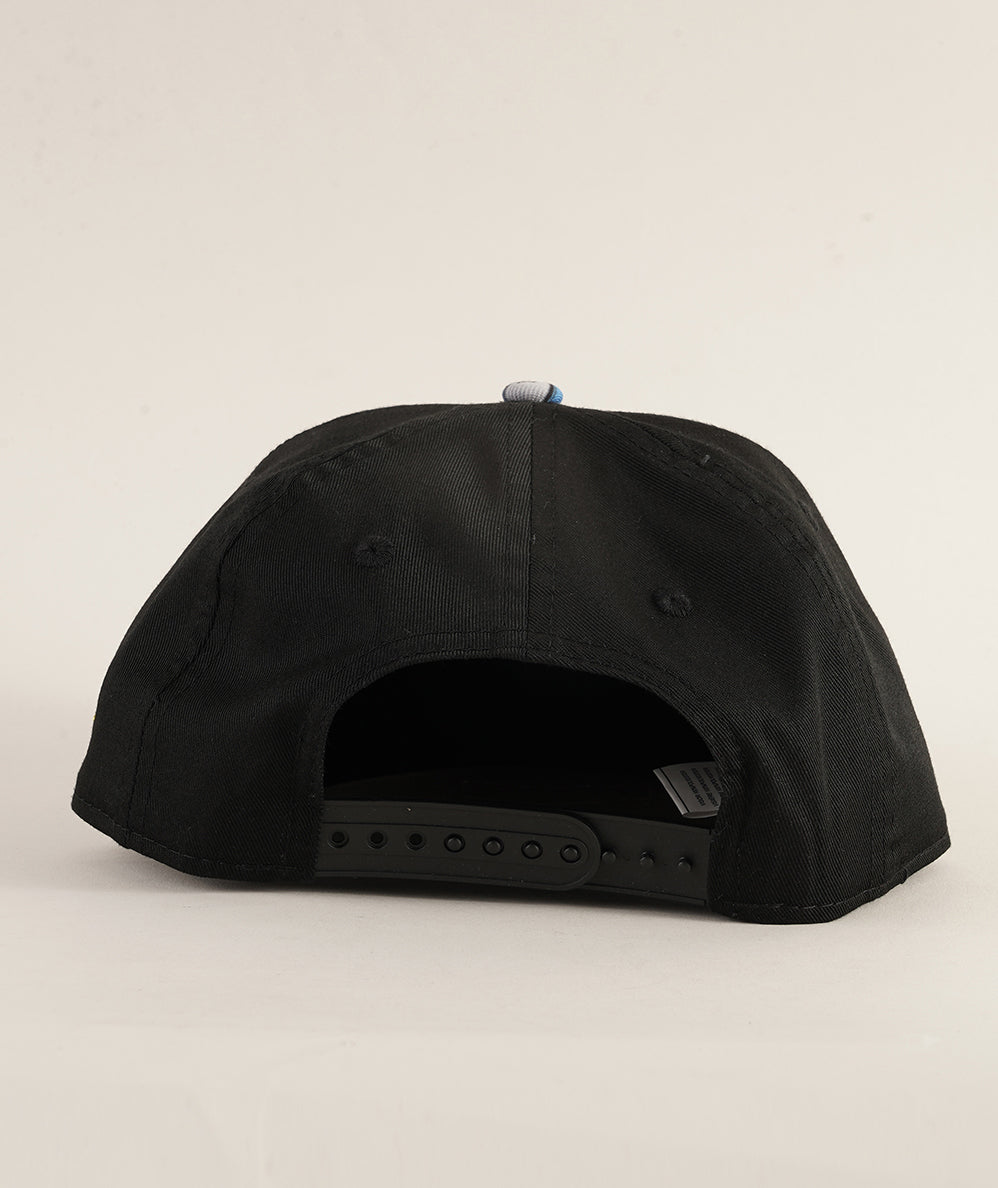 
                  
                    NEW ERA BERRETTO
                  
                
