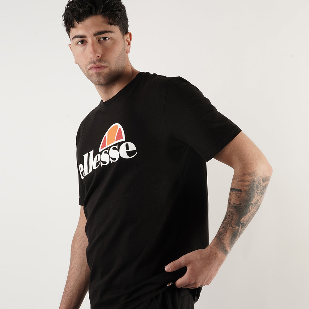 
                  
                    ELLESSE TSHIRT S
                  
                