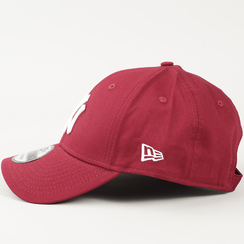 
                  
                    NEW ERA BERRETTO
                  
                