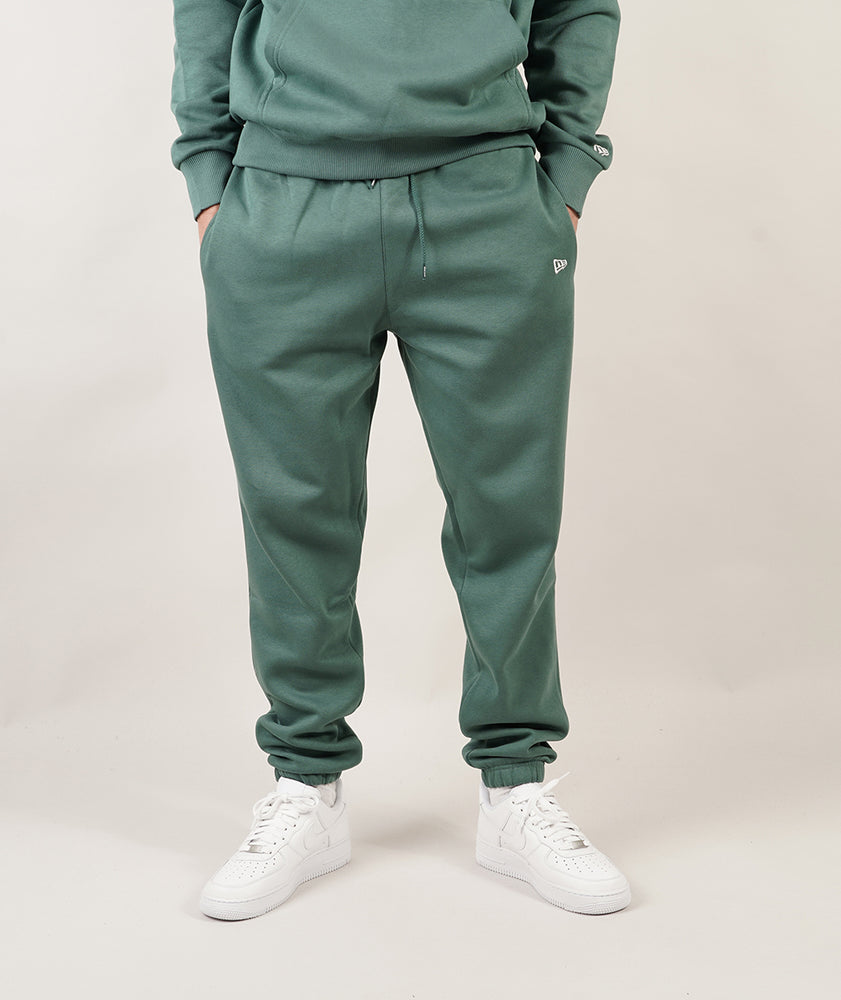 
                  
                    NEW ERA Jogger New Era Essentials
                  
                