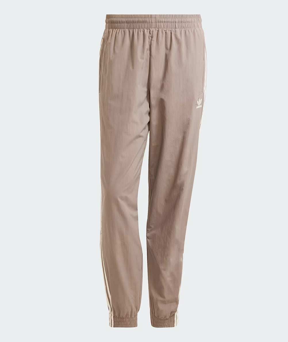 
                  
                    ADIDAS PANTALONI FIREBIRD
                  
                