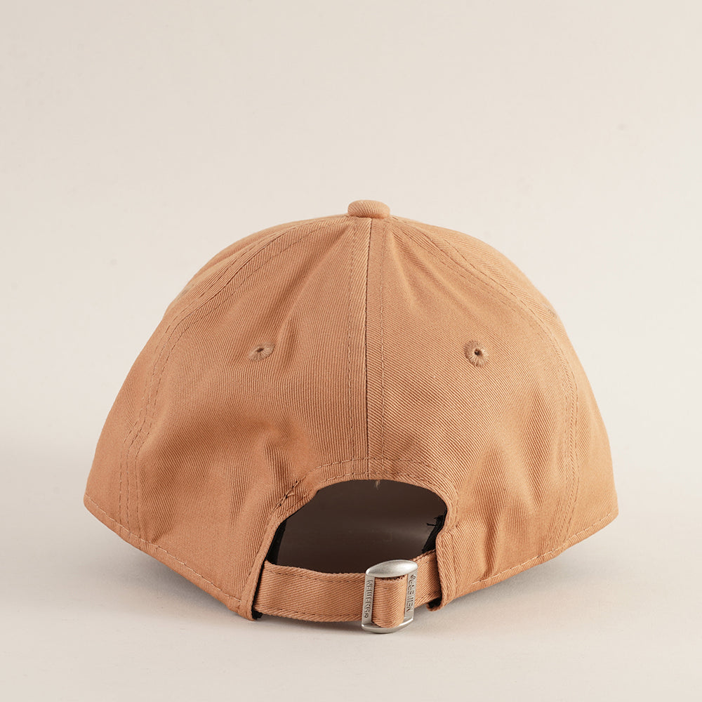 
                  
                    NEW ERA BERRETTO
                  
                