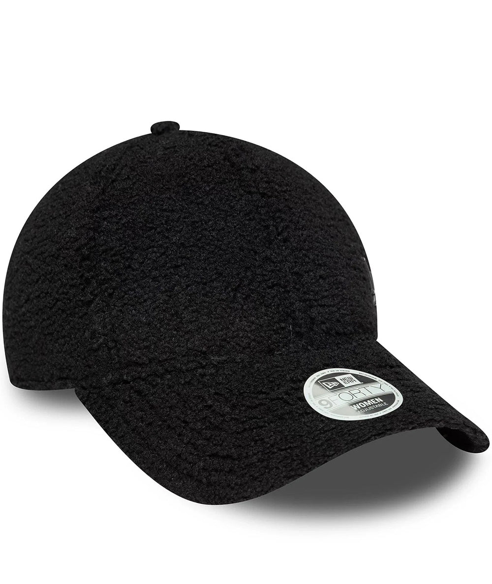 
                  
                    NEW ERA BERRETTO TEDDY
                  
                