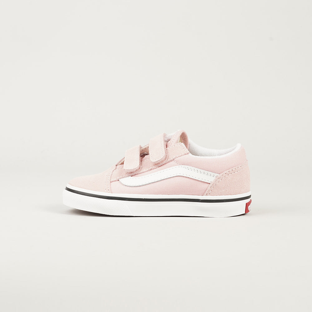 
                  
                    VANS OLD SKOOL
                  
                