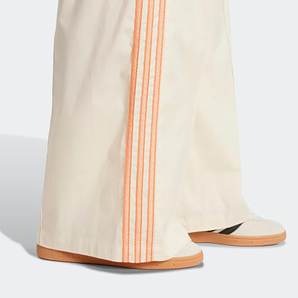 
                  
                    ADIDAS WIDE LEG  PANT
                  
                