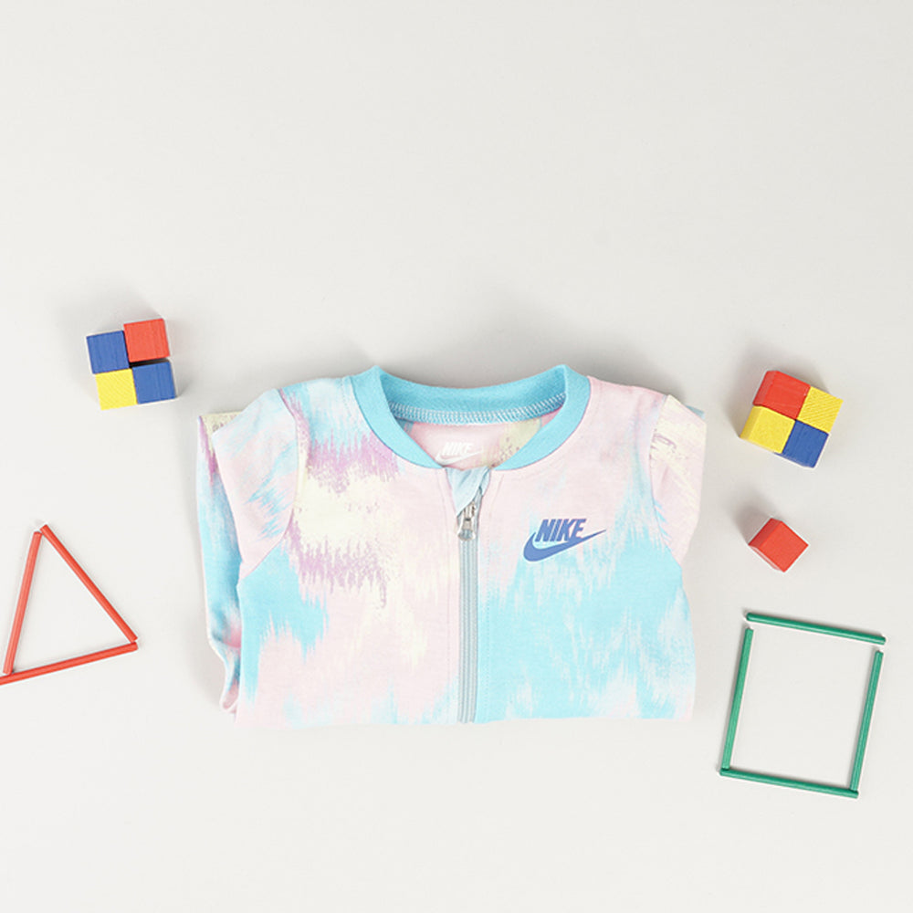 
                  
                    NIKE SWOOSH ESSENTIALS
                  
                
