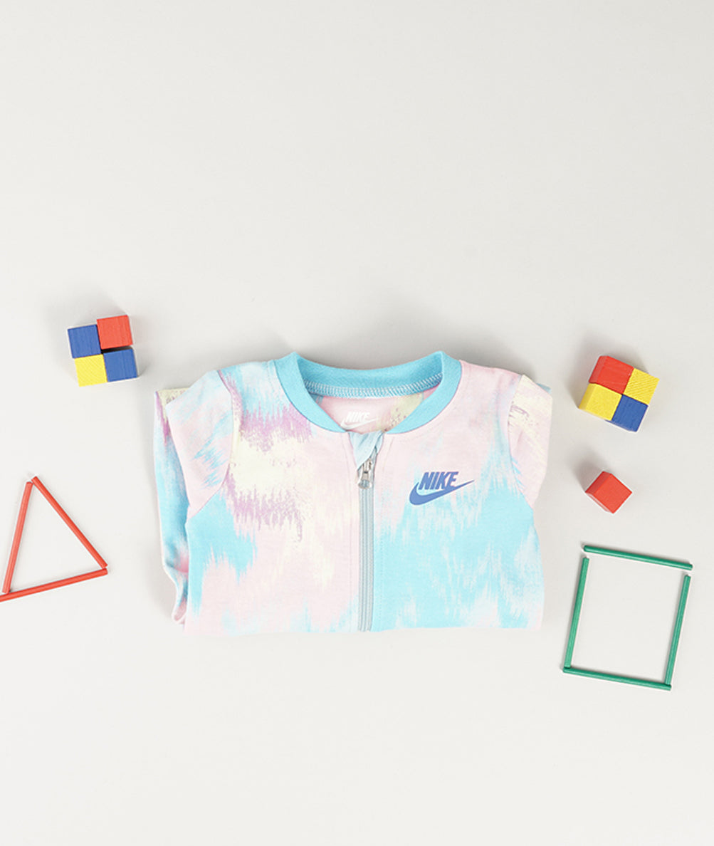 
                  
                    NIKE SWOOSH ESSENTIALS
                  
                