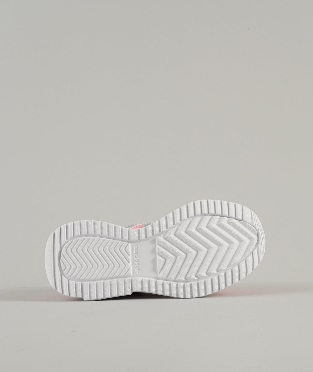 
                  
                    ADIDAS RETROPY F2
                  
                