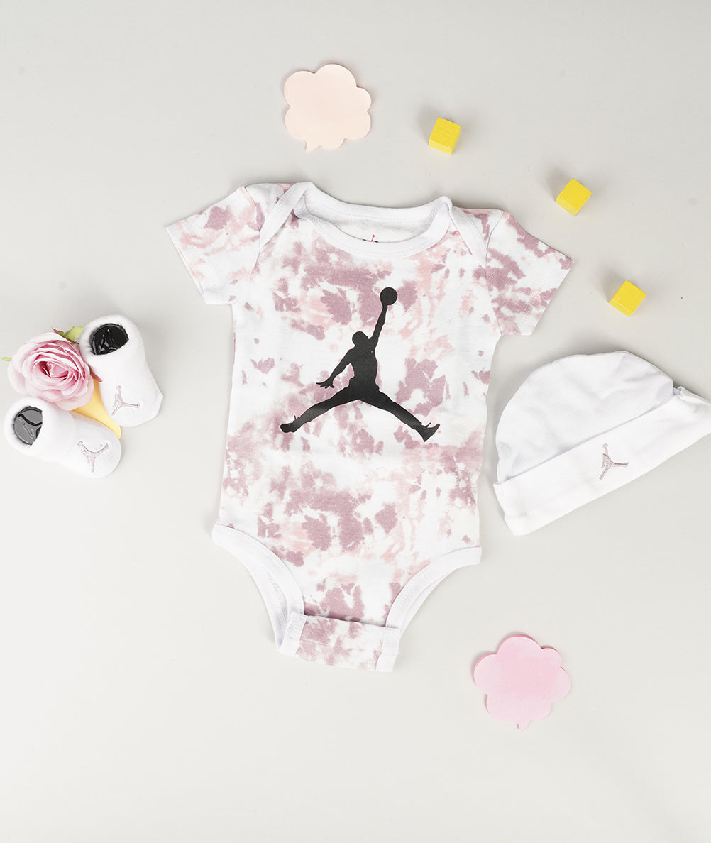 
                  
                    JORDAN HOODIE SET
                  
                