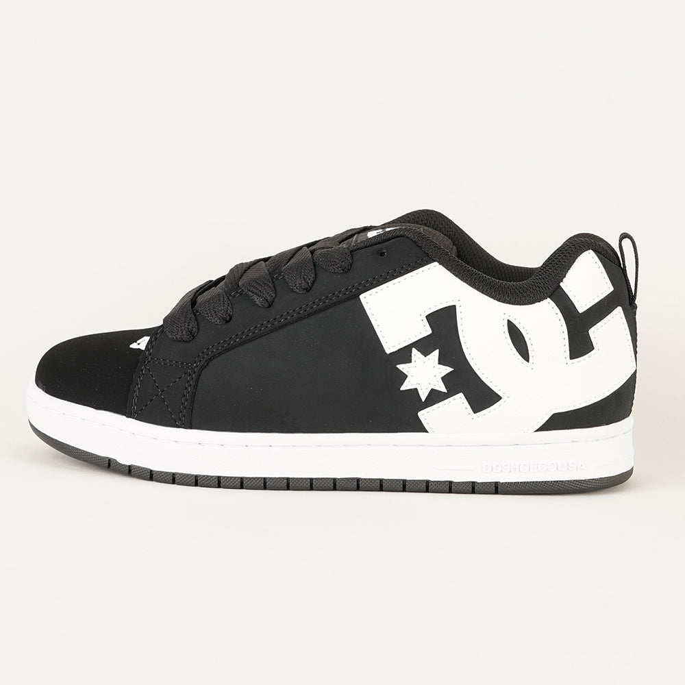 
                  
                    DCSHOECOUSA COURT GRAFFIK
                  
                