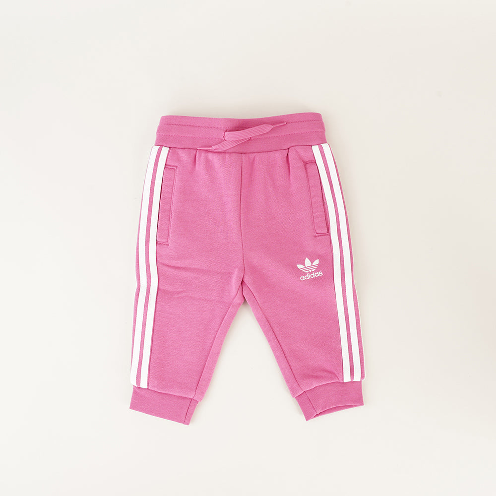 
                  
                    ADIDAS CREW SET
                  
                
