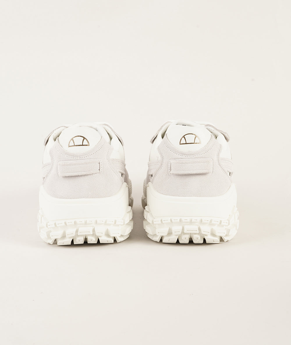 
                  
                    ELLESSE LSR LUXE
                  
                