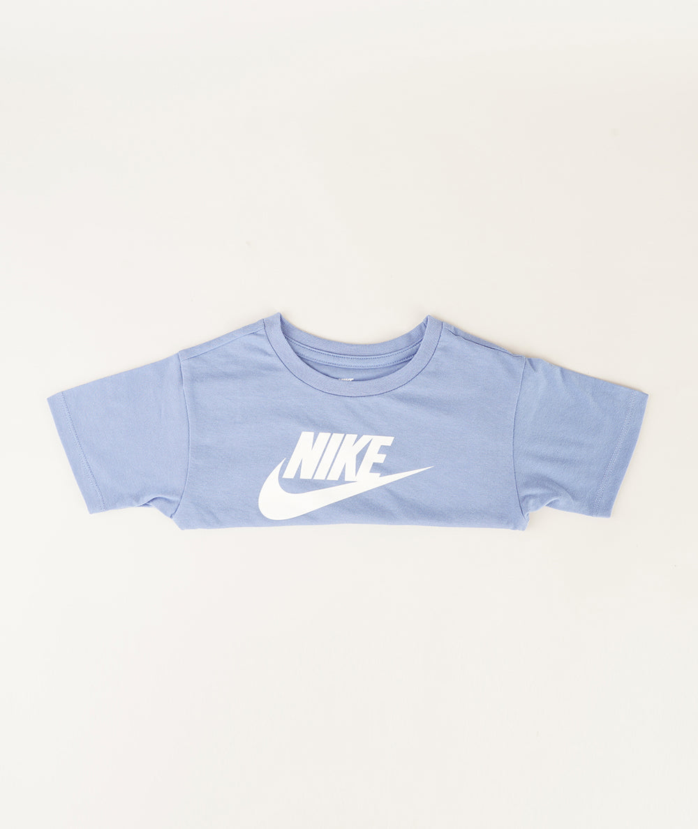 
                  
                    NIKE T-SHIRT BASIC
                  
                
