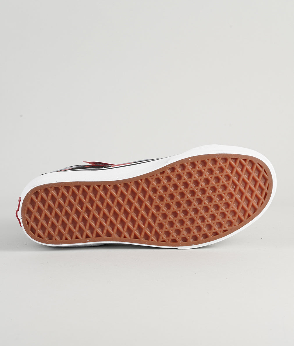 
                  
                    VANS SK8-HI
                  
                