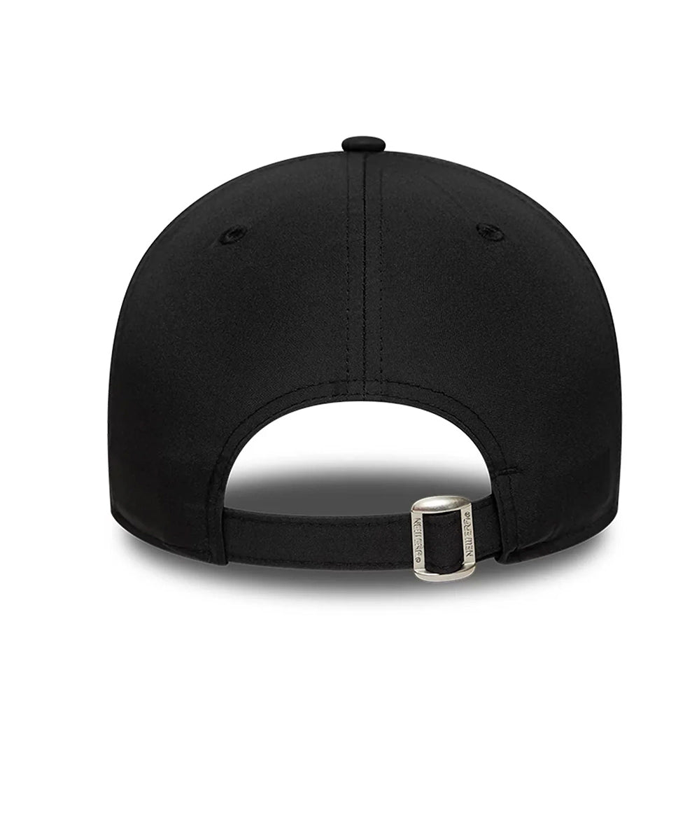 
                  
                    NEW ERA REFLECTIVE 9FORTY FCBARC
                  
                
