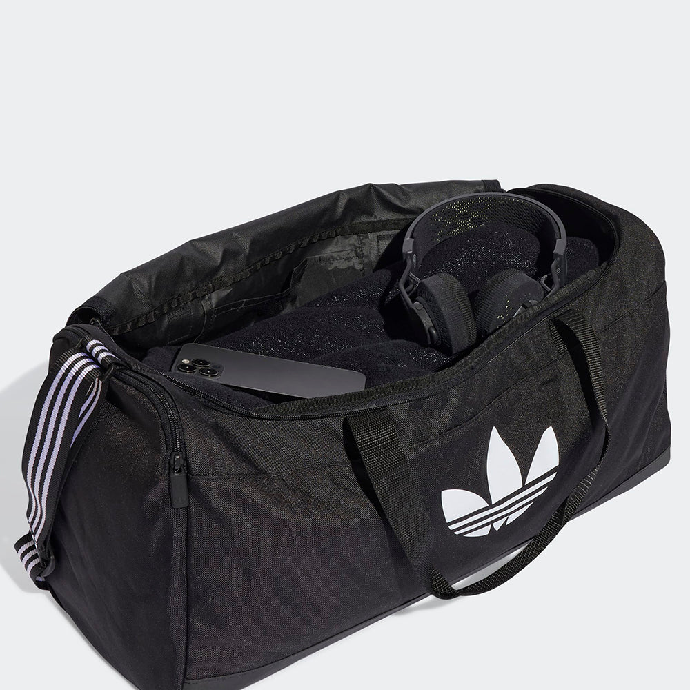 
                  
                    ADIDAS BORSONE
                  
                