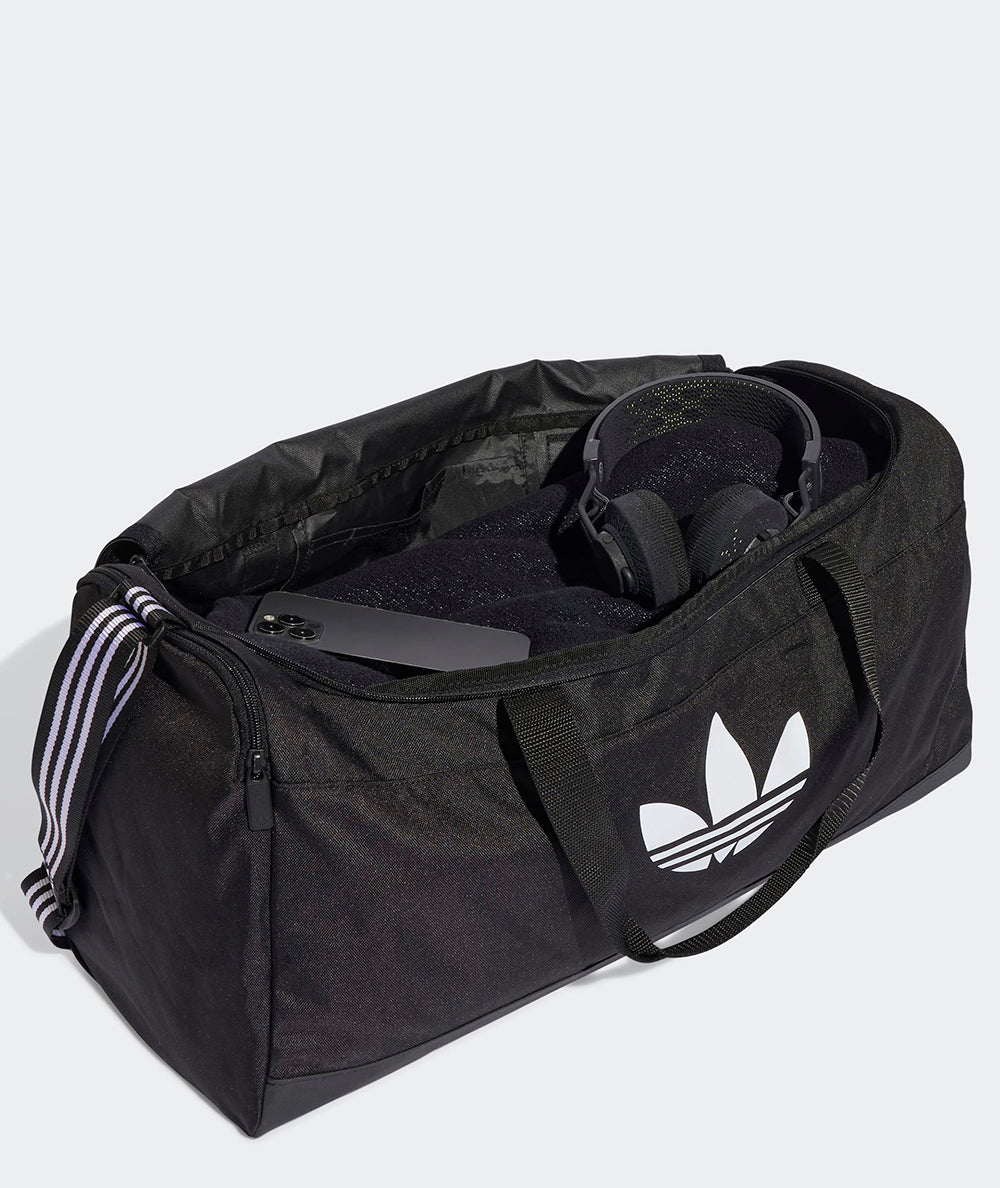 
                  
                    ADIDAS BORSONE
                  
                