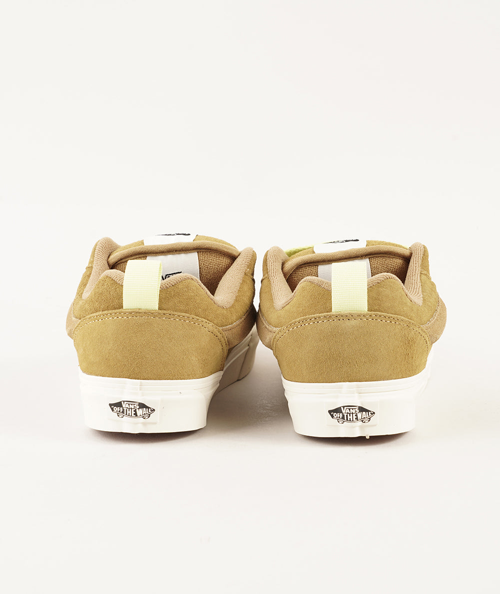 
                  
                    VANS KNU SKOOL
                  
                