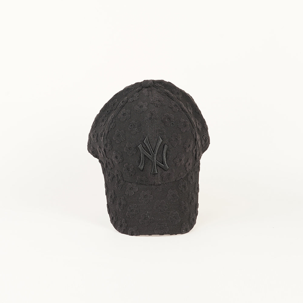 
                  
                    NEW ERA FLORAL TOWELLI
                  
                