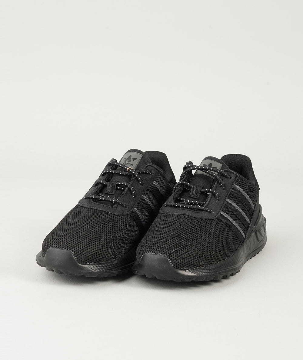 
                  
                    ADIDAS LA TRAINER LITE
                  
                