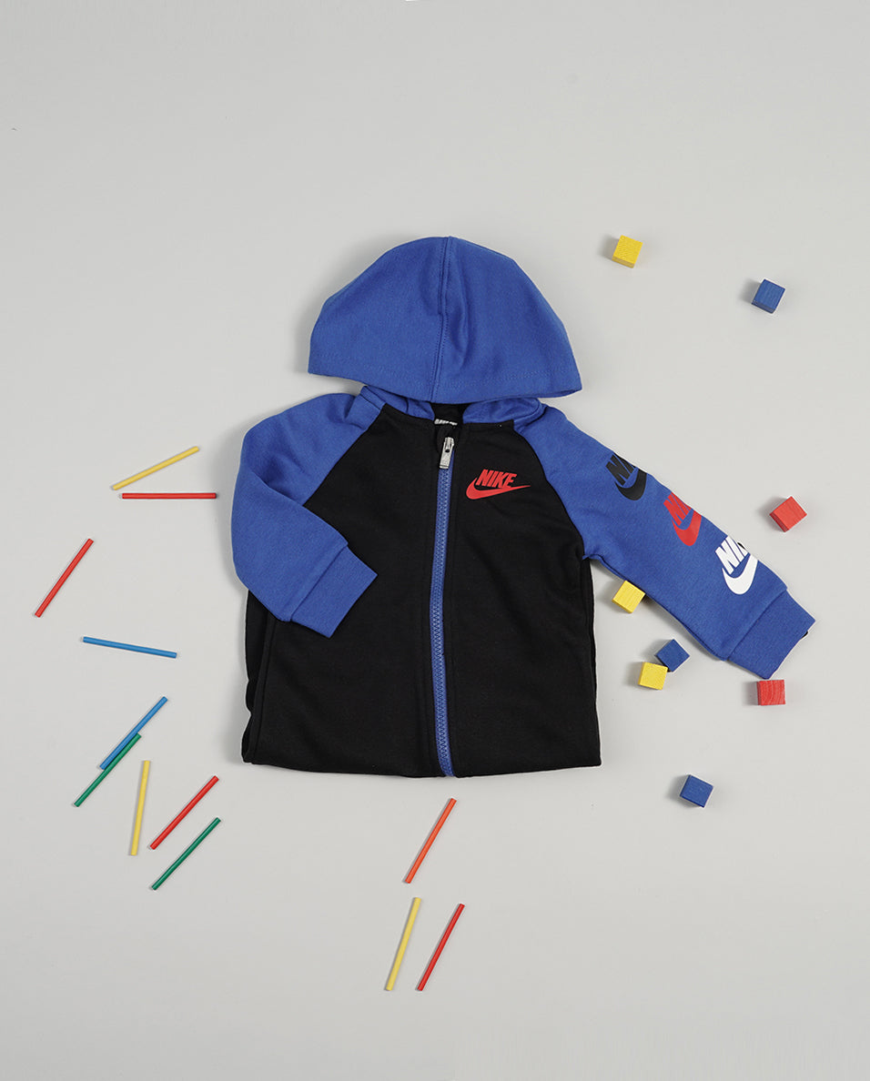
                  
                    NIKE JUMPSUIT
                  
                