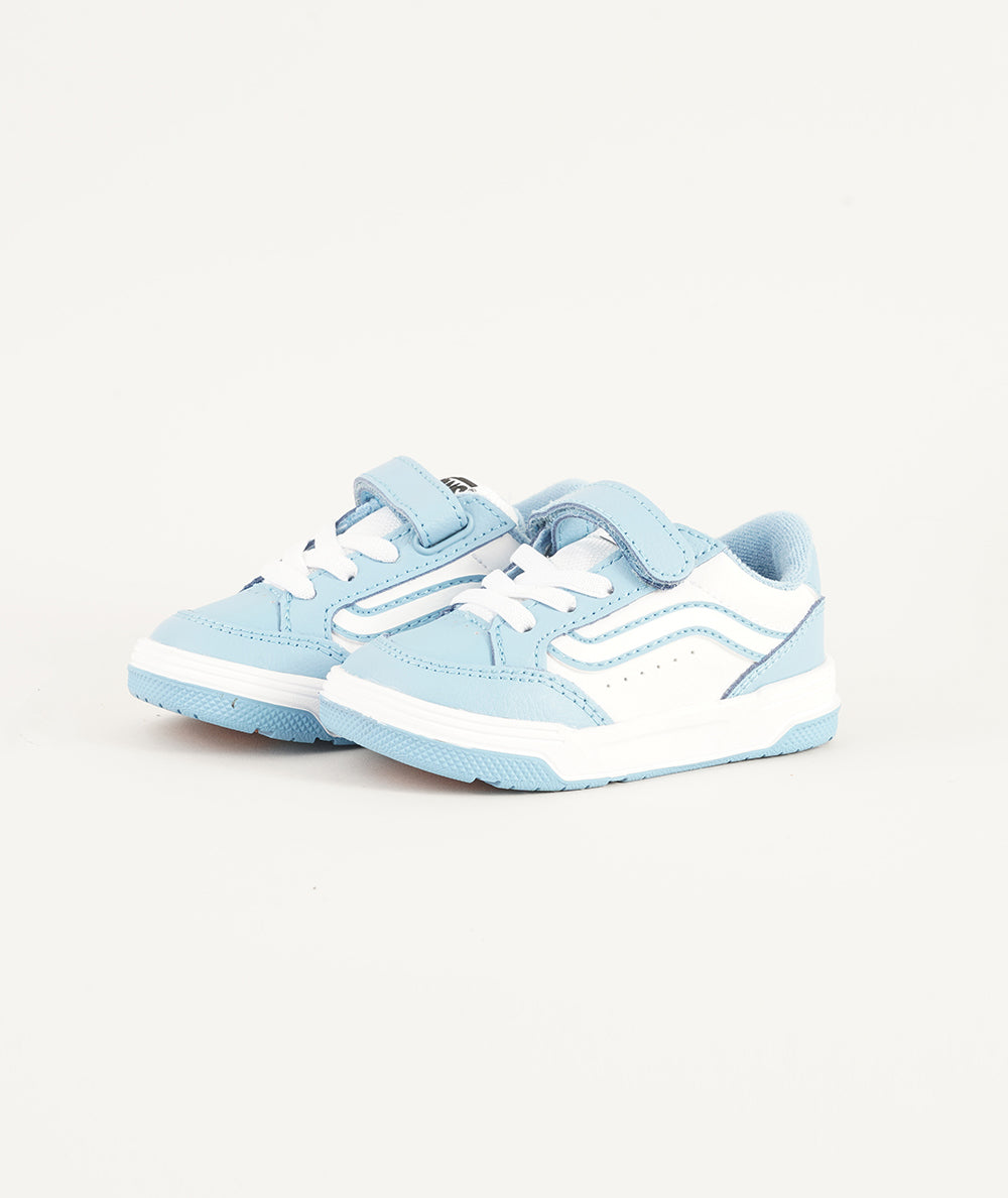 
                  
                    VANS HYLANE
                  
                