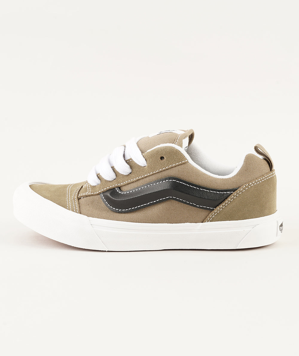 VANS KNU SKOOL