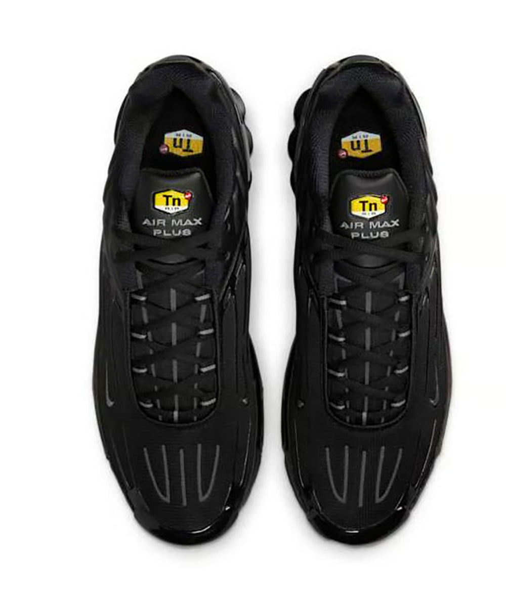 
                  
                    NIKE AIR MAX PLUS III
                  
                