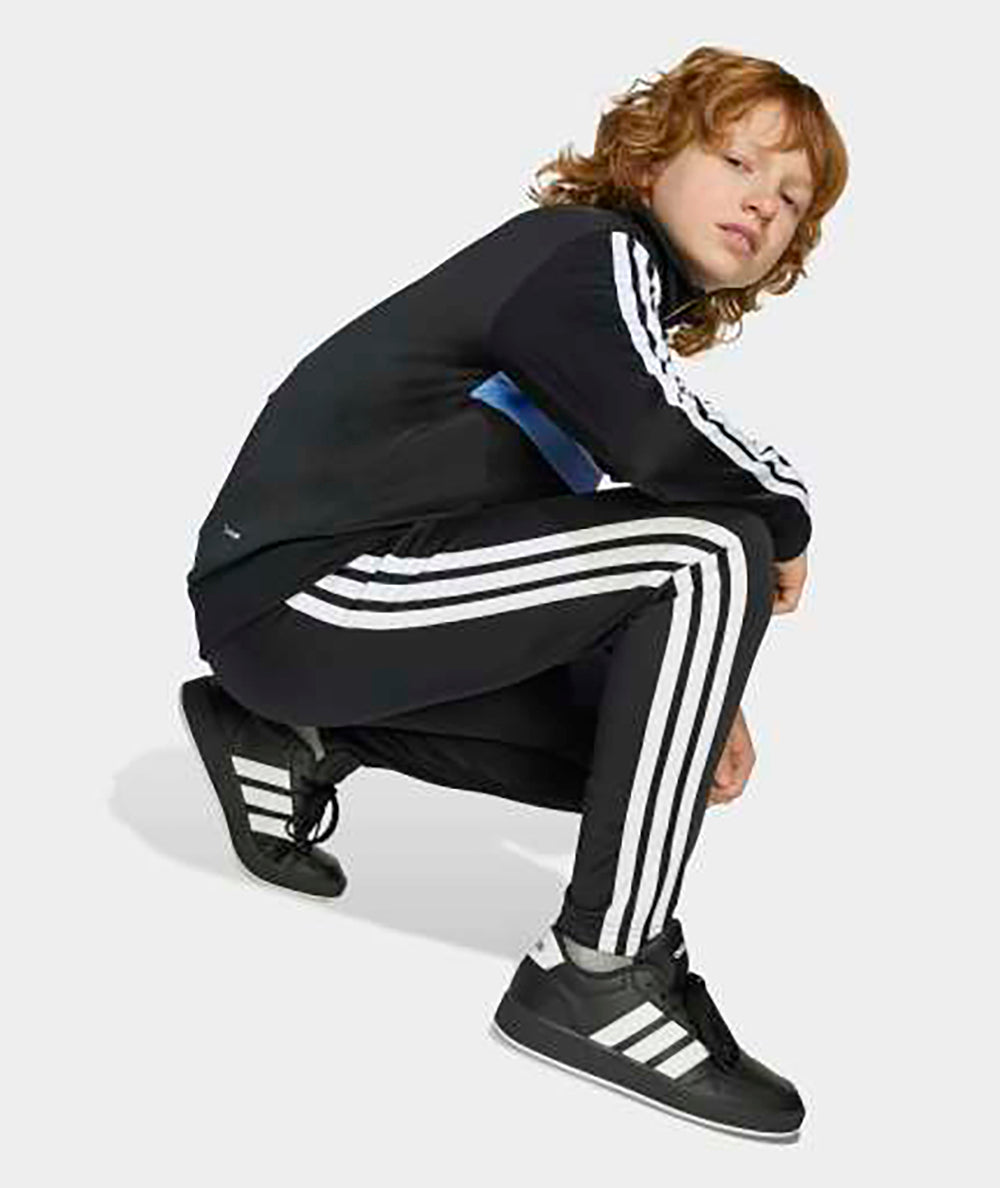 
                  
                    ADIDAS TUTA COMPLETA
                  
                