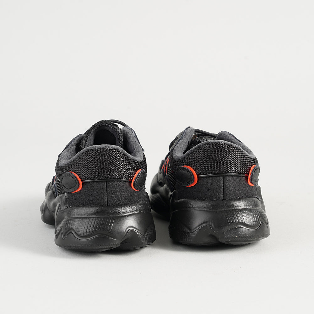 
                  
                    ADIDAS OZWEEGO
                  
                