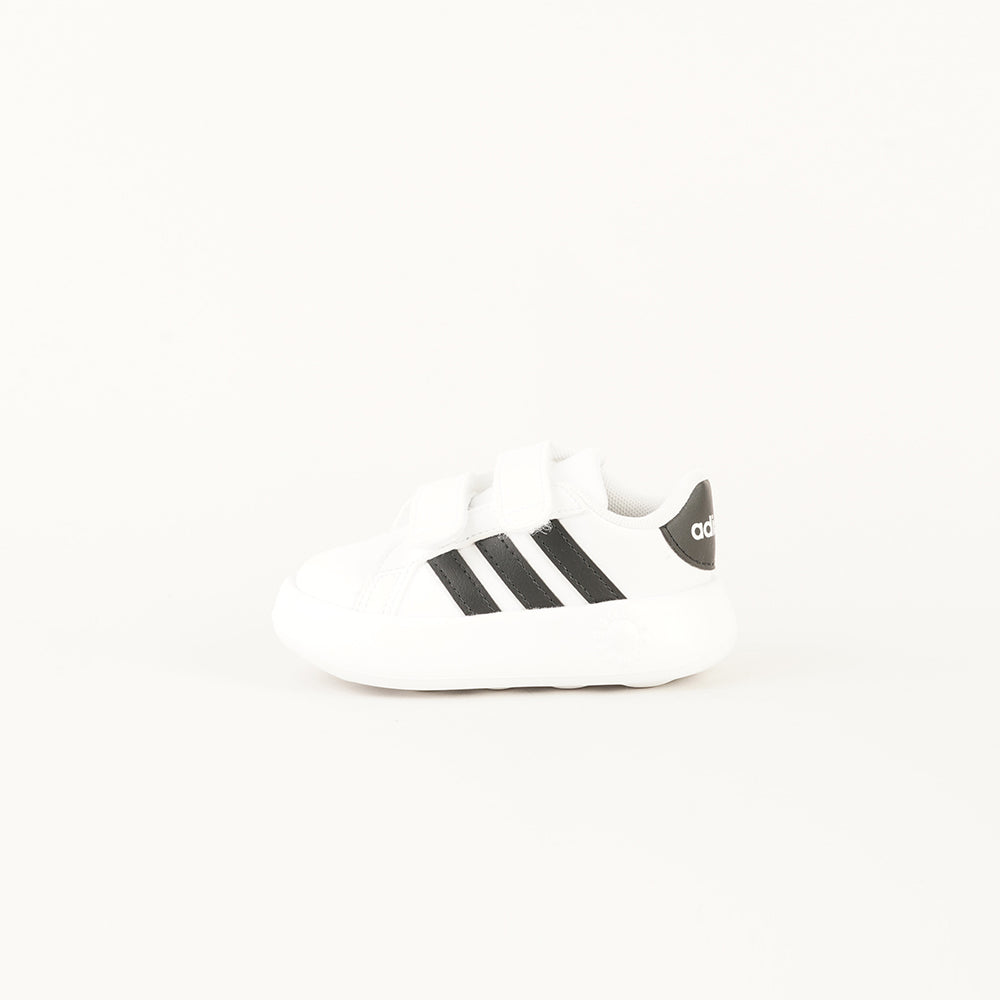 
                  
                    ADIDAS GRAND COURT
                  
                
