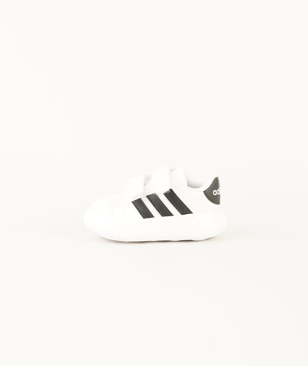 
                  
                    ADIDAS GRAND COURT
                  
                