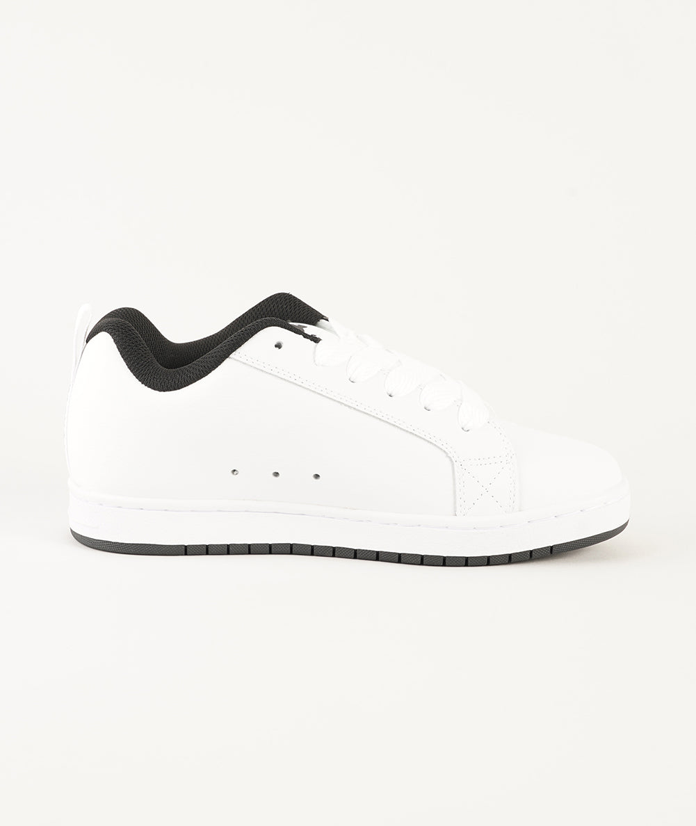 
                  
                    DCSHOECOUSA COURT GRAFFIK
                  
                