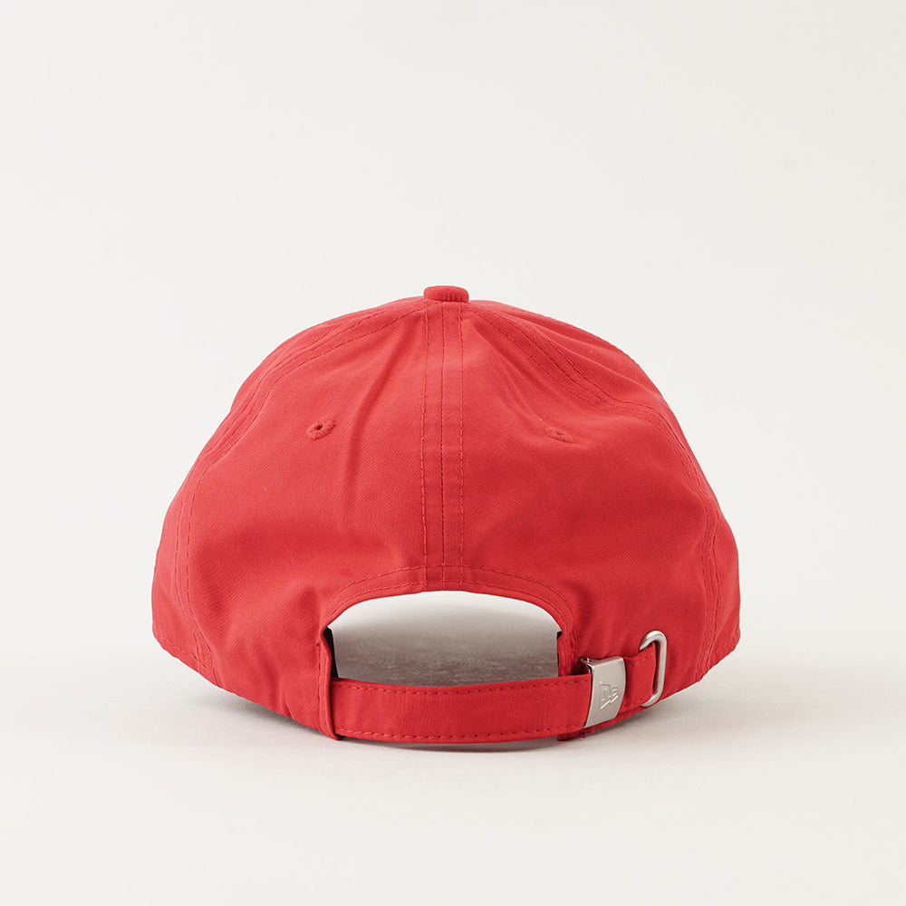 
                  
                    NEW ERA BERRETTO
                  
                