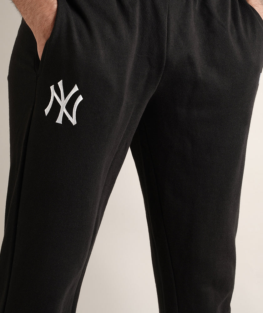 
                  
                    NEW ERA MLB LE JOGGER
                  
                
