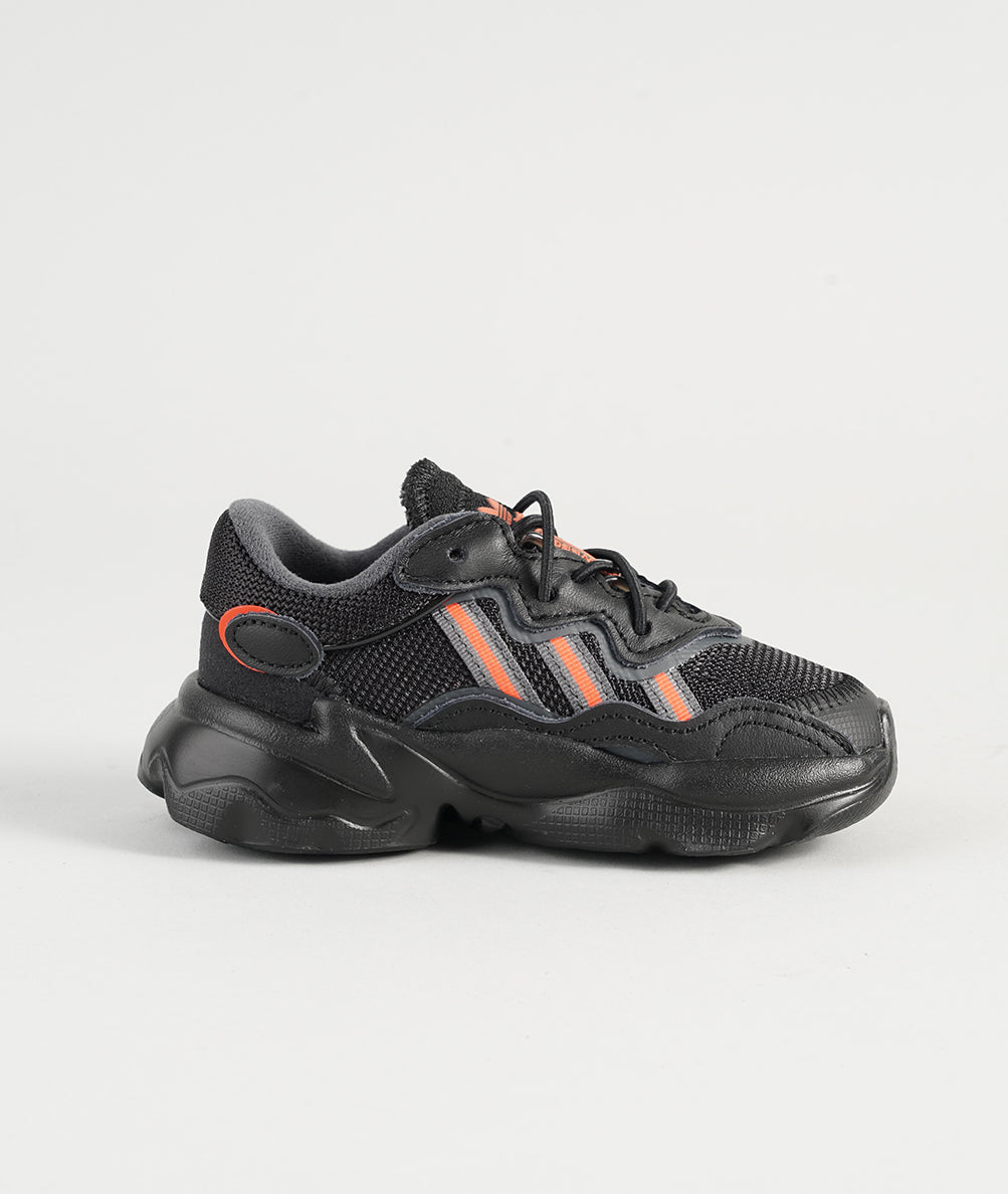 
                  
                    ADIDAS OZWEEGO
                  
                