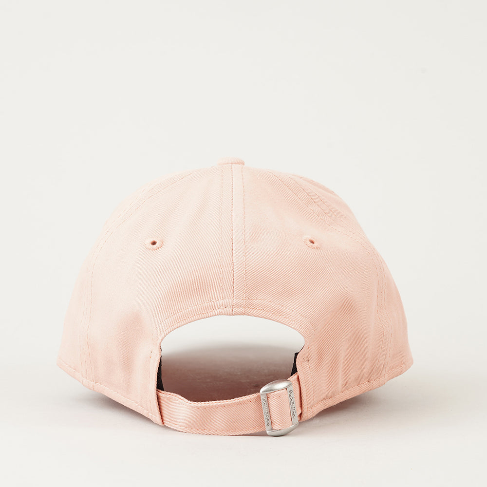 
                  
                    NEW ERA BERRETTO
                  
                