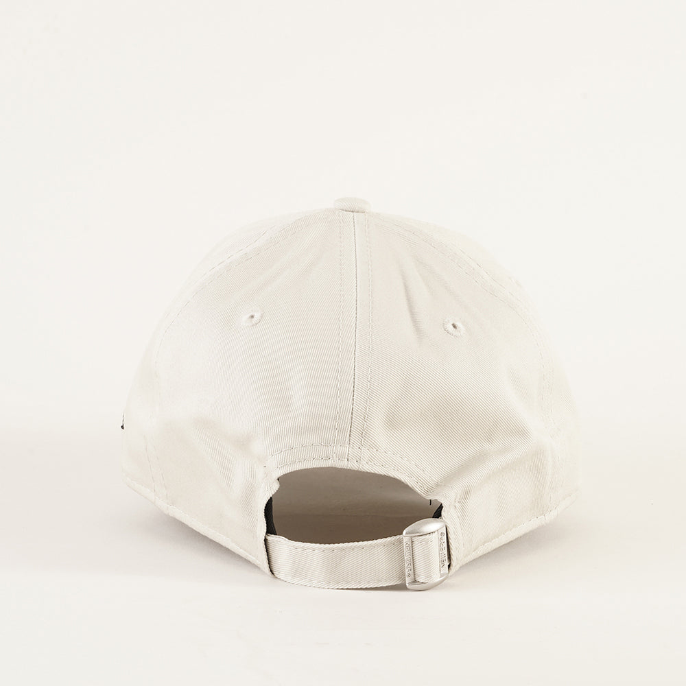 
                  
                    NEW ERA BERRETTO
                  
                