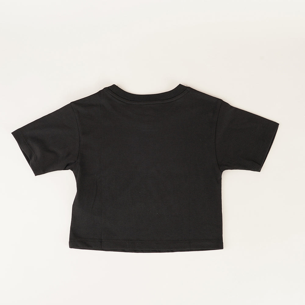 
                  
                    NIKE T-SHIRT BASIC
                  
                